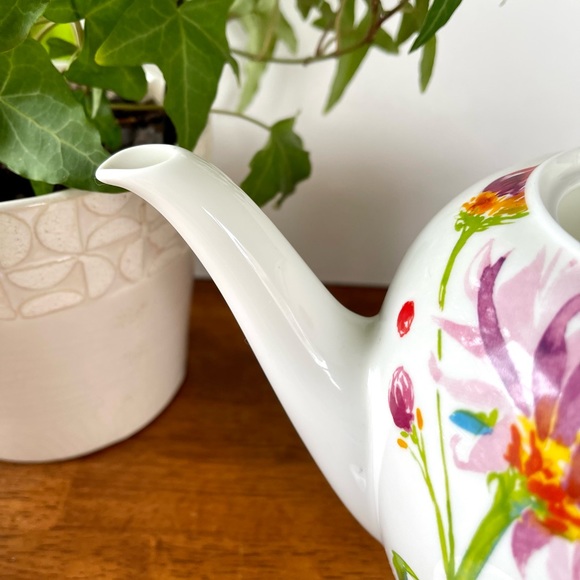 Villeroy and Boch Anmut Flowers Coffee Pot 50.75oz Made in Germany, New no box - Picture 6 of 11